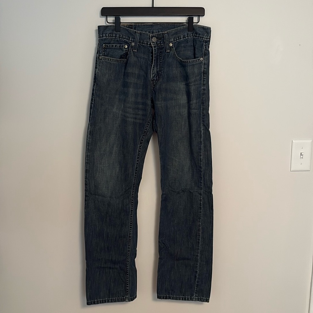 Levi’s 514 Medium Wash Denim Jeans